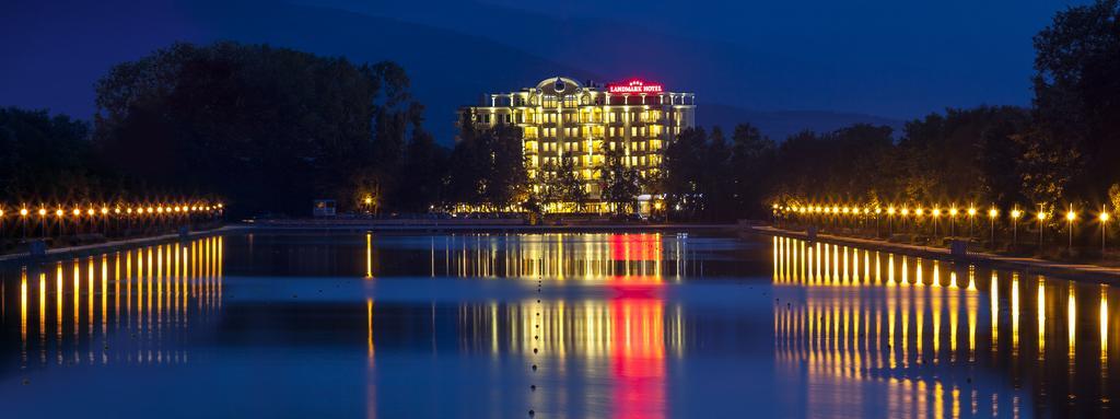 Landmark Creek Hotel & Wellness Plovdiv Bagian luar foto